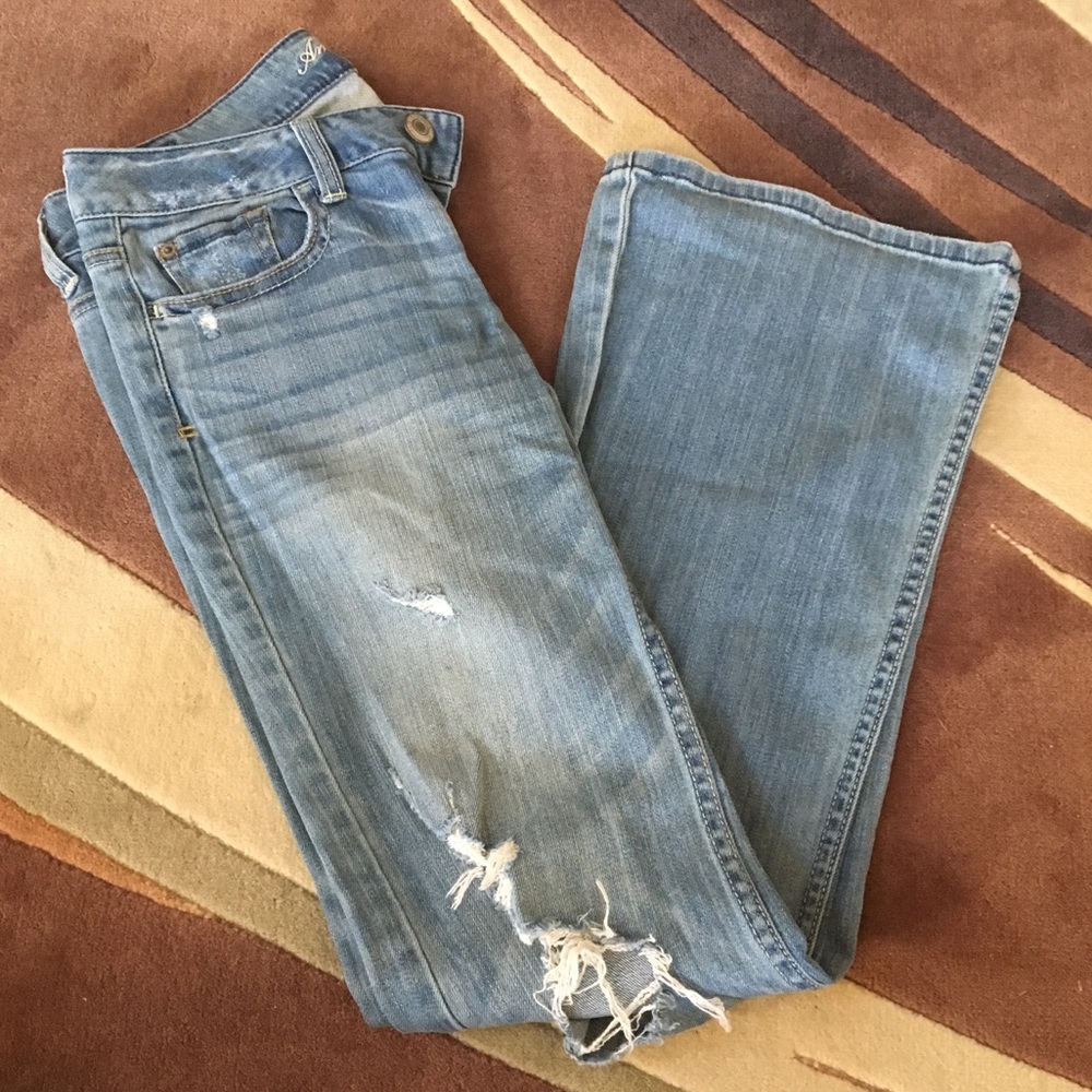 Gorgeous Frayed American Eagle Flare Hipster Jean
